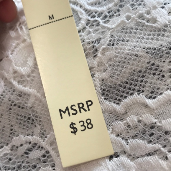 ‼️Price drop‼️‼️Adorable lace bodysuit!💞🌸💞 - Picture 6 of 7